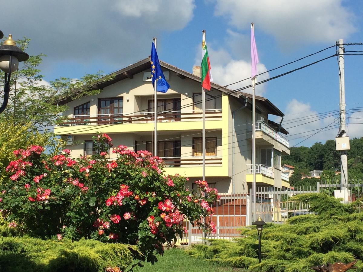 Famili Hotel Barba Yani Golden Sands Exterior photo