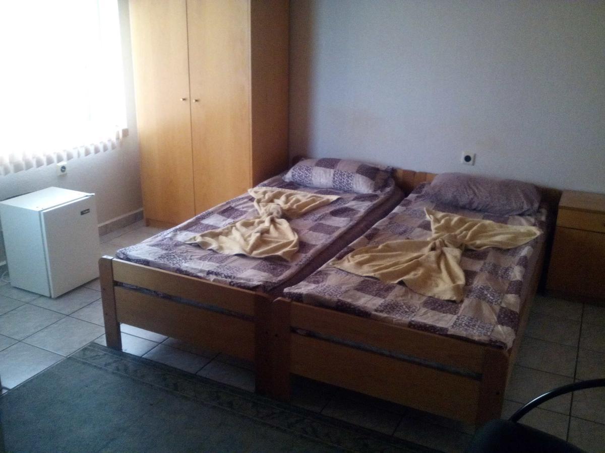 Famili Hotel Barba Yani Golden Sands Exterior photo