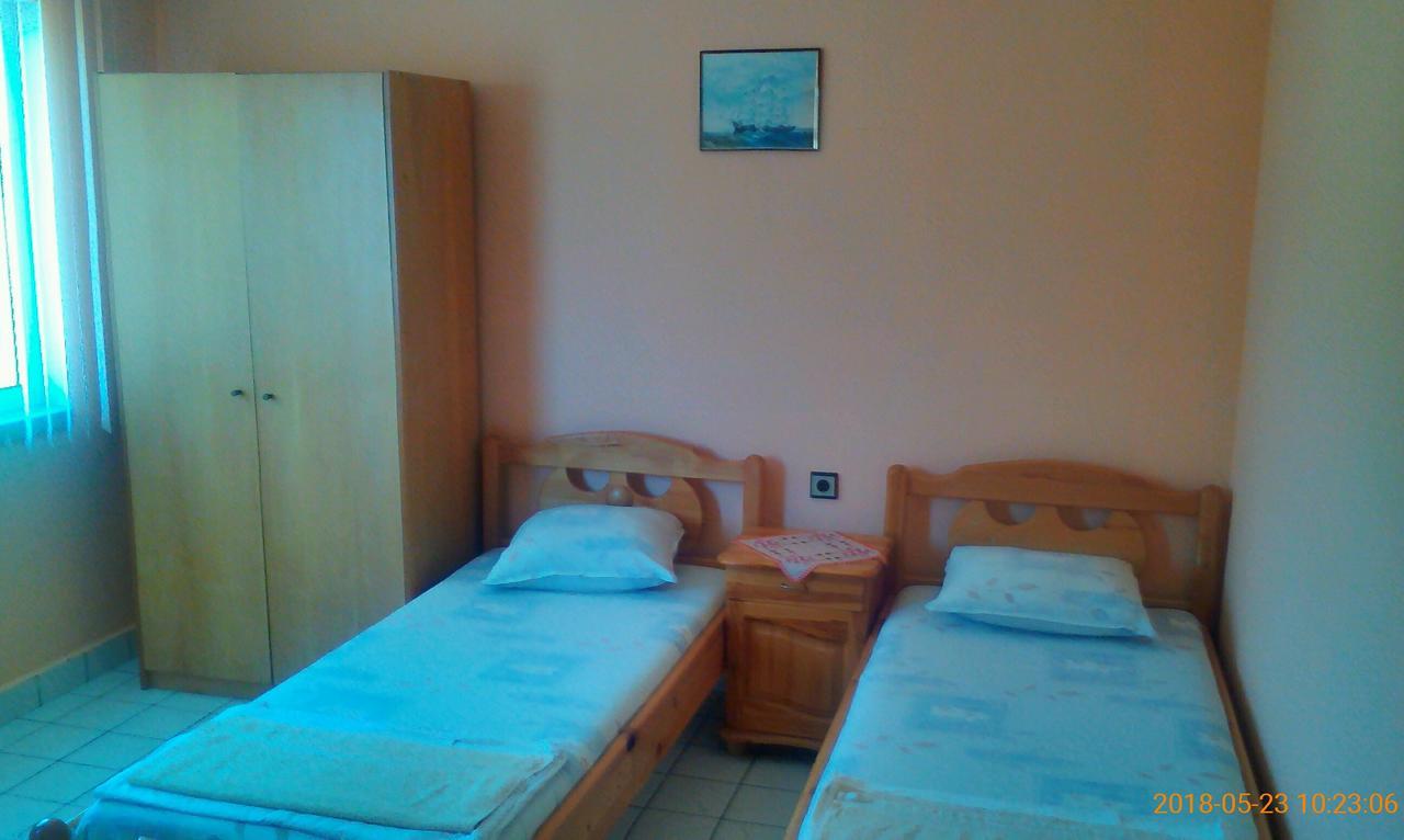 Famili Hotel Barba Yani Golden Sands Exterior photo